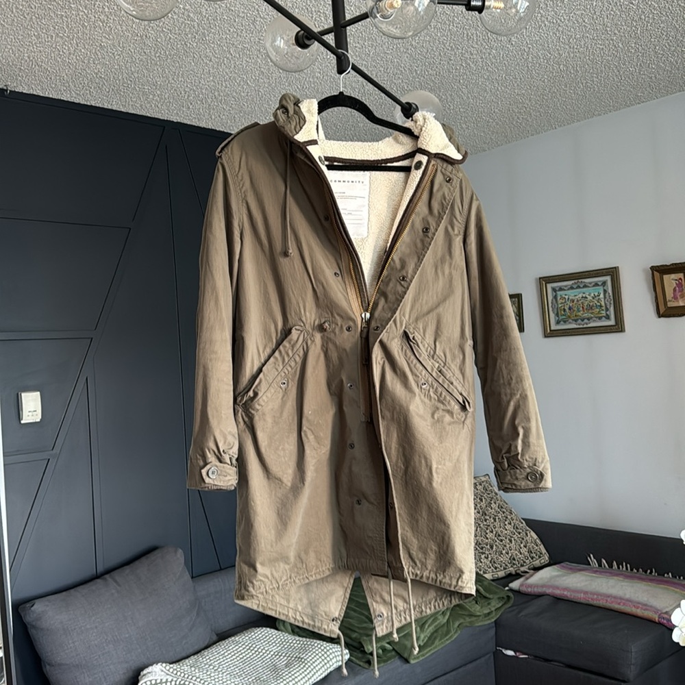 Community Autonomy Green Parka - Picture 2 of 16